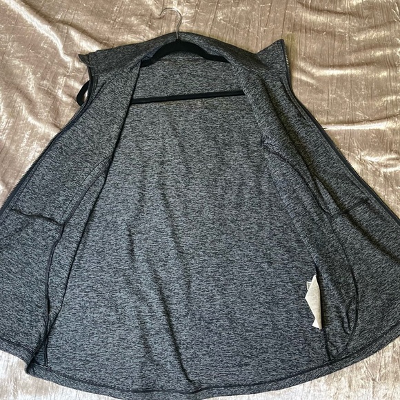 Under Armour Vest Zip Up Jacket, Black & Gray, Size Large - Picture 4 of 7